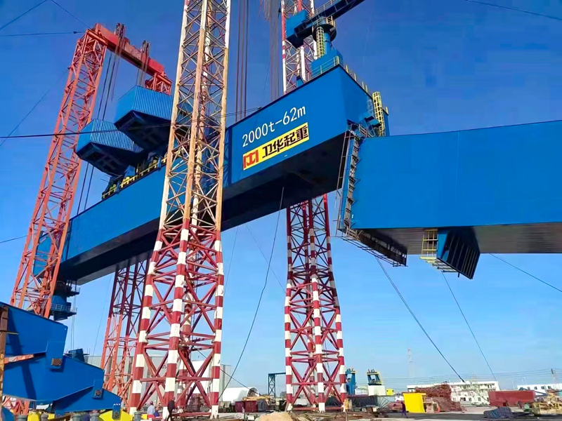 2000t-gantry-crane-erection