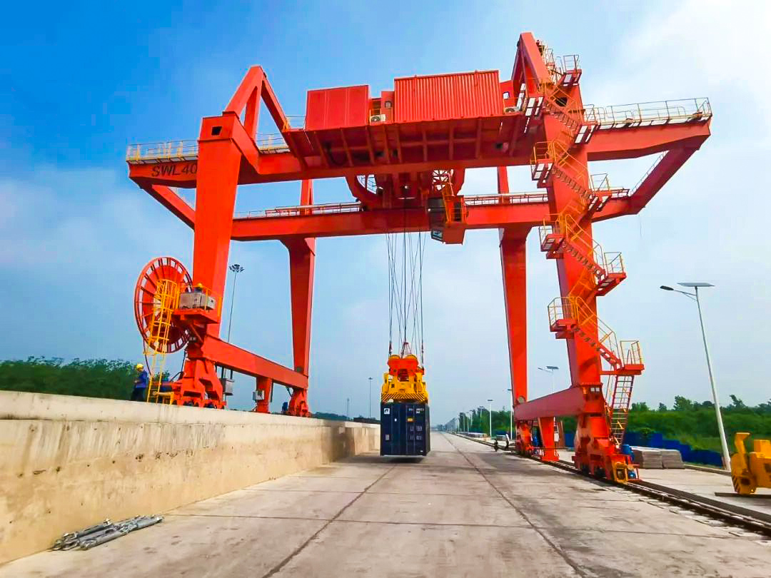 railway-logistic-container-crane-40-ton