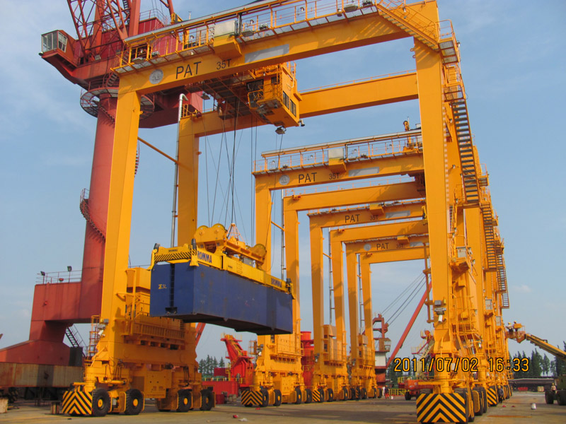 Container-RTG-at-Thailand