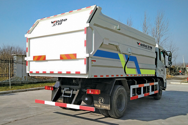 Compression-Docking-Garbage-Truck