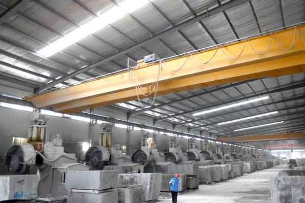 Stone-Overhead-Crane