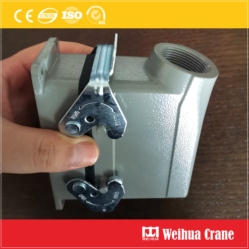 Crane Aviation Plug