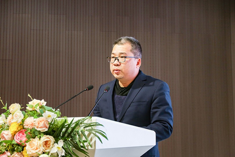 1736471269997976.jpg Liu Feng.jpg