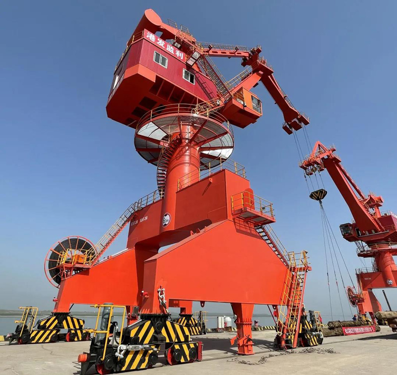 Port-portal-crane