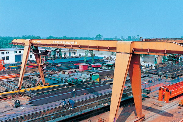 gantry-crane-hoist