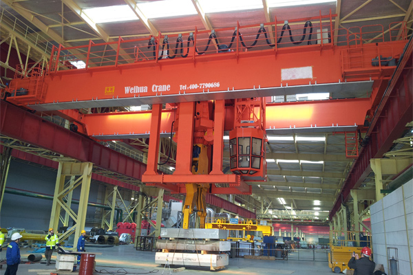 overhead-crane-with-clamp