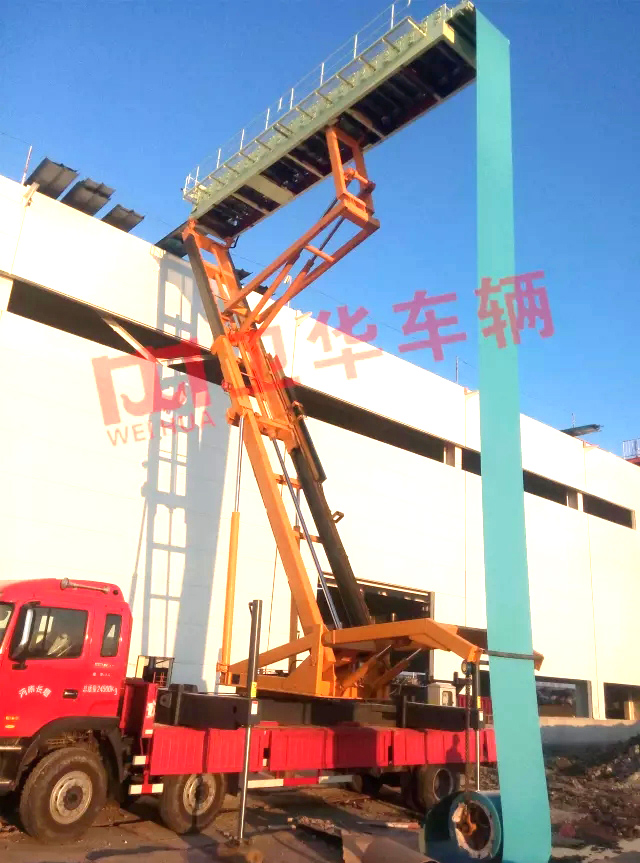 steel-roof-cover-making-truck