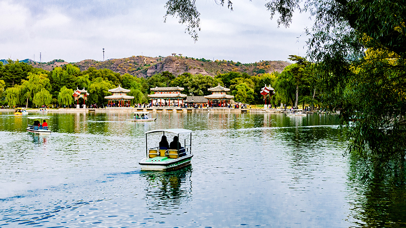 Hebei Chengde Summer Resort and its surrounding temple landscape.1.jpg